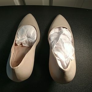 New Vince Camuto Pumps